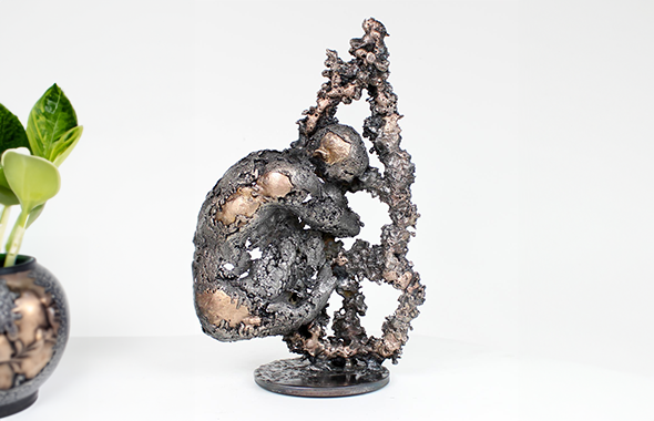 Sculpture de nu "Montagne Yogi 65-22" réalisée par le sculpteur Buil Philippe